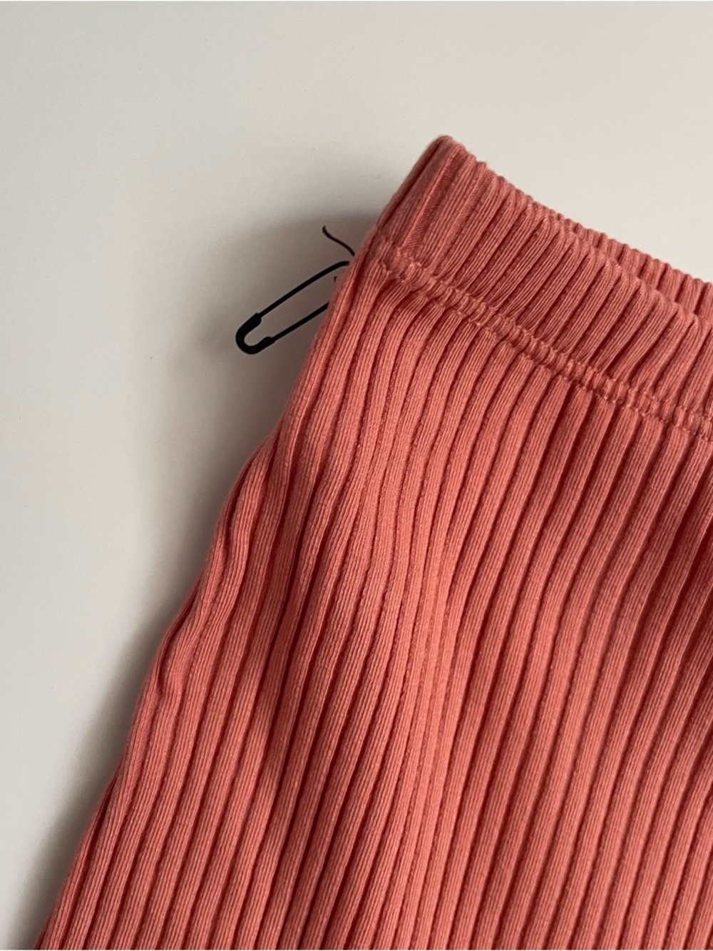 NEW Wilfred Free Dusty Rose Pink Ribbed Bike Shorts Size Large NWOT - Picture 3 of 5